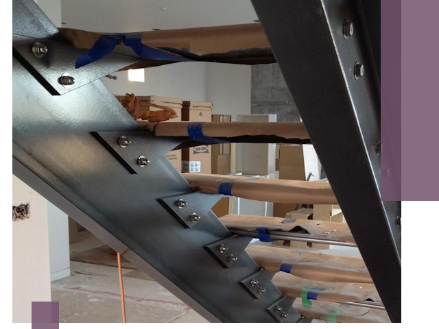 Усиление лестничных конструкций и усиление опор в Реже