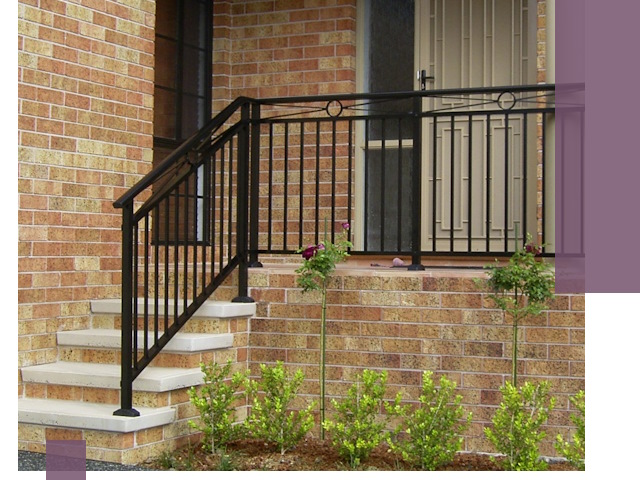 Уличные перила из металла под ключ в Реже