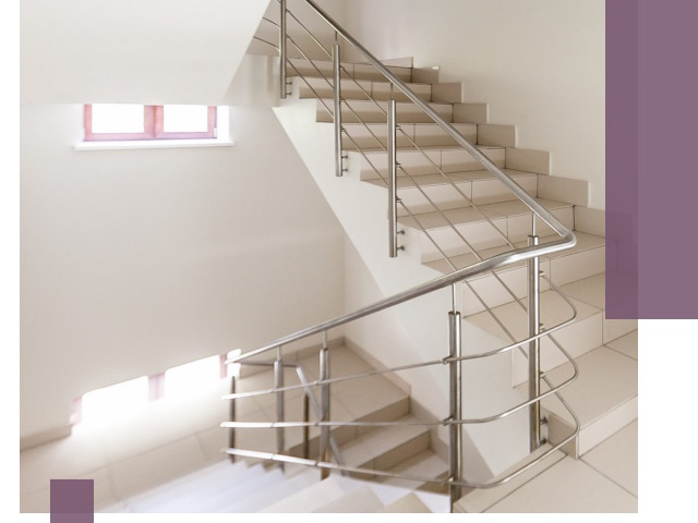 Установка и замена перил в подъезде в Реже