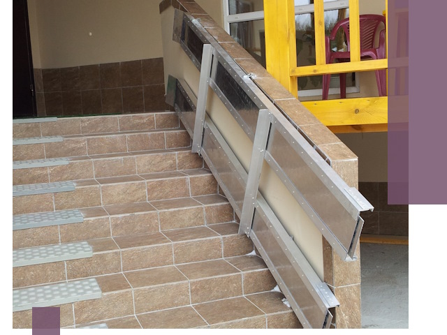 Откидные пандусы под ключ в Реже — монтаж и демонтаж