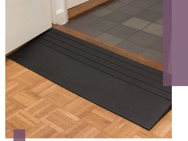 Резиновые пандусы для доступа и безопасности в Реже