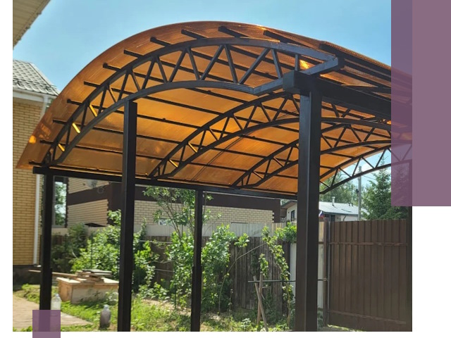 Изготовление навесов под ключ в Реже из качественных материалов