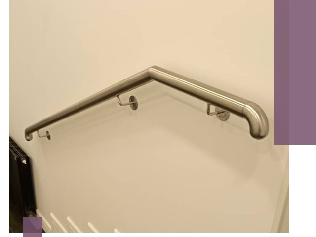 Изготовление пристенных поручней в Реже под ключ за сроки